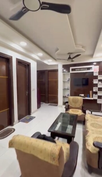 3 BHK Apartment For Rent in Gyan Khand I