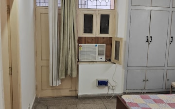 1 BHK Builder Floor For Rent in Dlf Ankur Vihar
