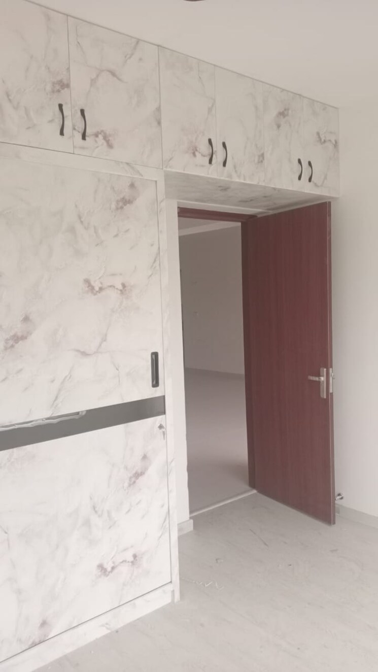 Room, shapoorji-pallonji-joyville-phase-2 3 Bedroom 1692 Sq.Ft. Apartment In Sector 102 Gurgaon 8769351