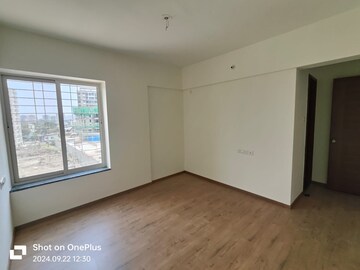 Room in 3 BHK Apartment at Engineers IOS, Tathawade – for Rent