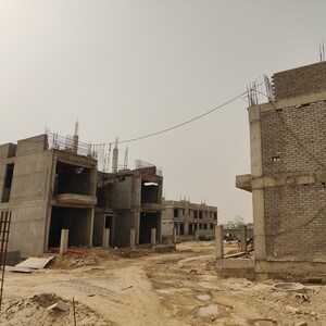 3 BHK Villa – Exterior View View at Sector 33 - for Sale