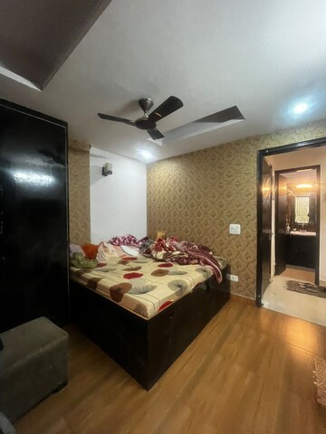 Bedroom in 2 BHK Builder Floor at Lado Sarai – for Rent