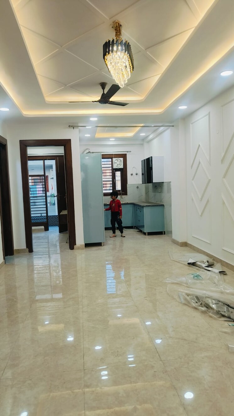 Room, sector 85 3 Bedroom 2250 Sq.Ft. Builder Floor In Sector 85 Faridabad 8769372