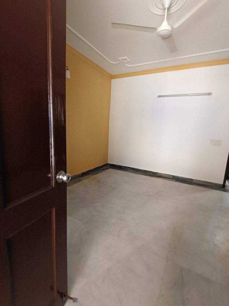 Room, green park 2 Bedroom 1350 Sq.Ft. Builder Floor In Green Park Delhi 8769378