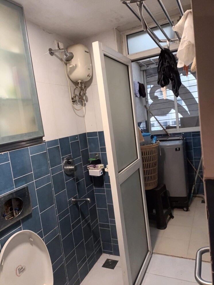 Team Area, lodha-amara 2 Bedroom 800 Sq.Ft. Apartment In Kolshet Road Thane 8769423