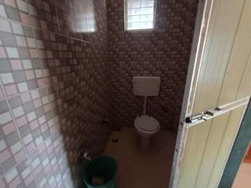 Bathroom in 1 BHK Apartment at Vashi Sector 28 – for Rent