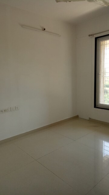 Room in 2 BHK Apartment at Empire Square, Chinchwad – for Rent