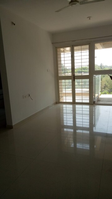 Room in 2 BHK Apartment at Empire Square, Chinchwad – for Rent