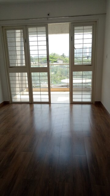 Room in 2 BHK Apartment at Empire Square, Chinchwad – for Rent