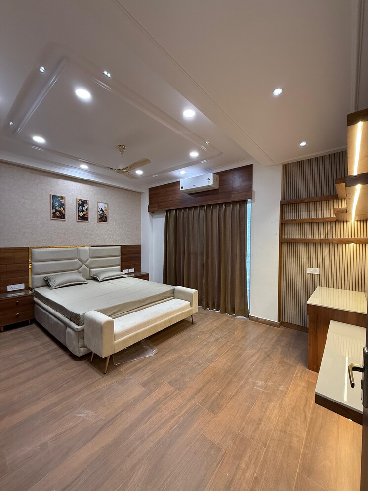 Kitchen, srishti-greenfield-homes 4 Bedroom 3500 Sq.Ft. Builder Floor In Green Fields Colony Faridabad 8769438