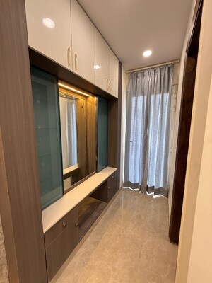 Building Lobby in 4 BHK Builder Floor at Srishti Greenfield Homes, Green Fields Colony – for Sale