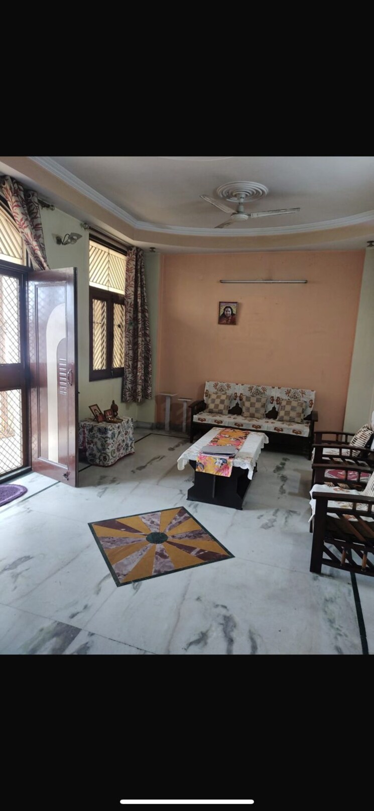 Living Room, kavi nagar 4 Bedroom 200 Sq.Yd. Builder Floor In Kavi Nagar Ghaziabad 8769556