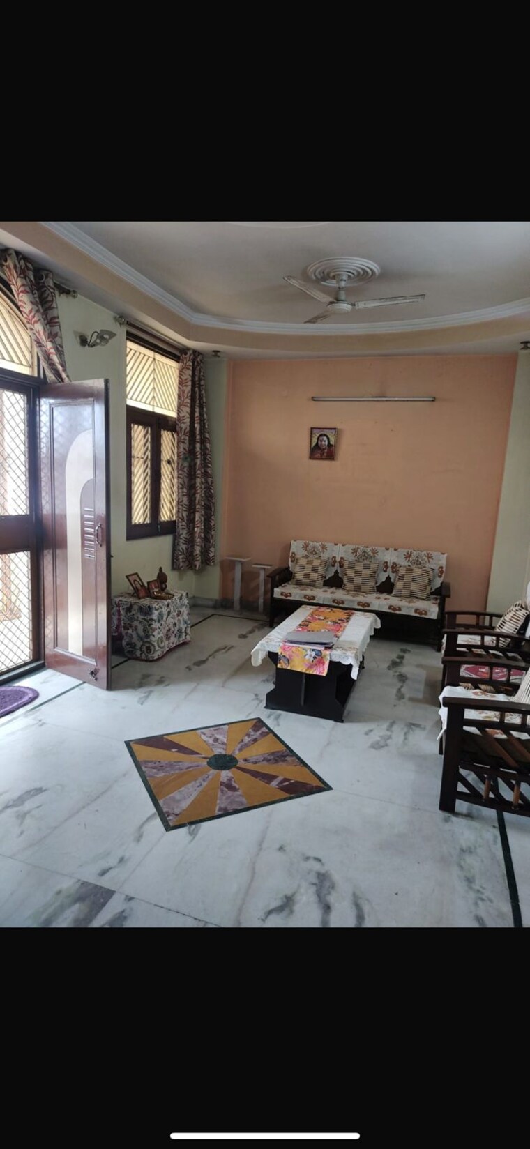 Living Room, kavi nagar 4 Bedroom 200 Sq.Yd. Builder Floor In Kavi Nagar Ghaziabad 8769556