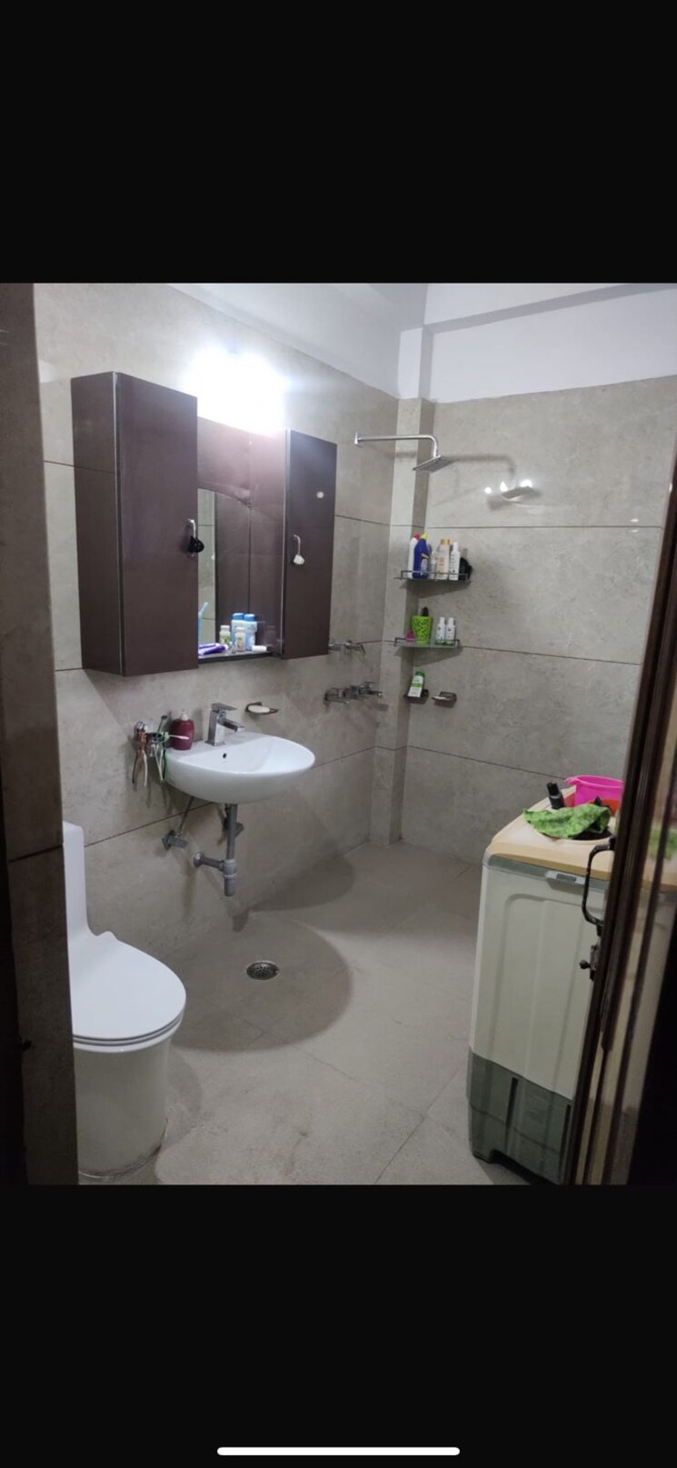 Bathroom, kavi nagar 4 Bedroom 200 Sq.Yd. Builder Floor In Kavi Nagar Ghaziabad 8769556