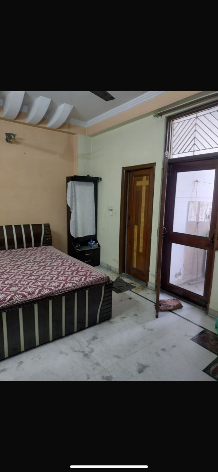Bedroom, kavi nagar 4 Bedroom 200 Sq.Yd. Builder Floor In Kavi Nagar Ghaziabad 8769556