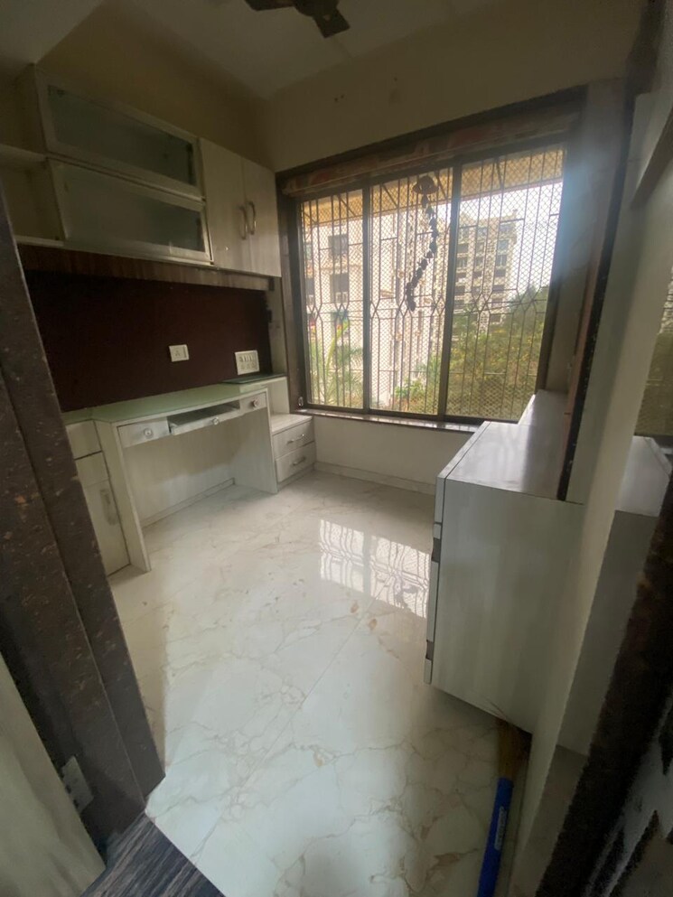 Kitchen, tarangan-towers 2.5 Bedroom 700 Sq.Ft. Apartment In Samata Nagar Thane 8769501
