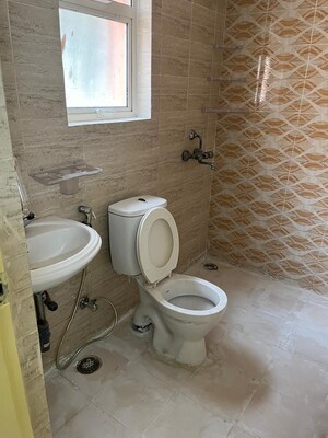 Bathroom in 4 BHK Villa at Sector 27 Yamuna Expressway – for Sale