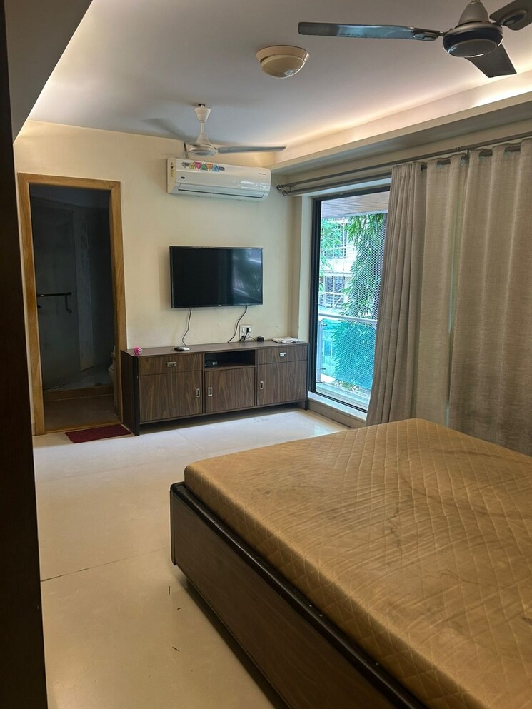 Bedroom, khar west 1 Bedroom 550 Sq.Ft. Apartment In Khar West Mumbai 8769476