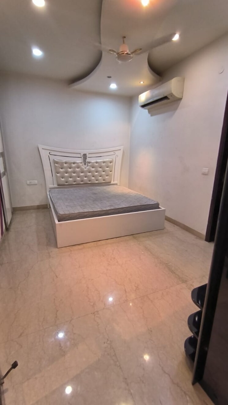 Bedroom, palam vihar 4 Bedroom 2400 Sq.Ft. Builder Floor In Palam Vihar Gurgaon 8769484