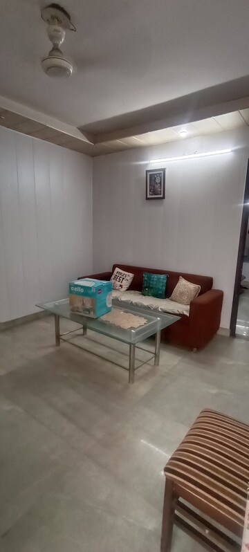 Living Room in 1.5 BHK Builder Floor at Greater Kailash I – for Rent