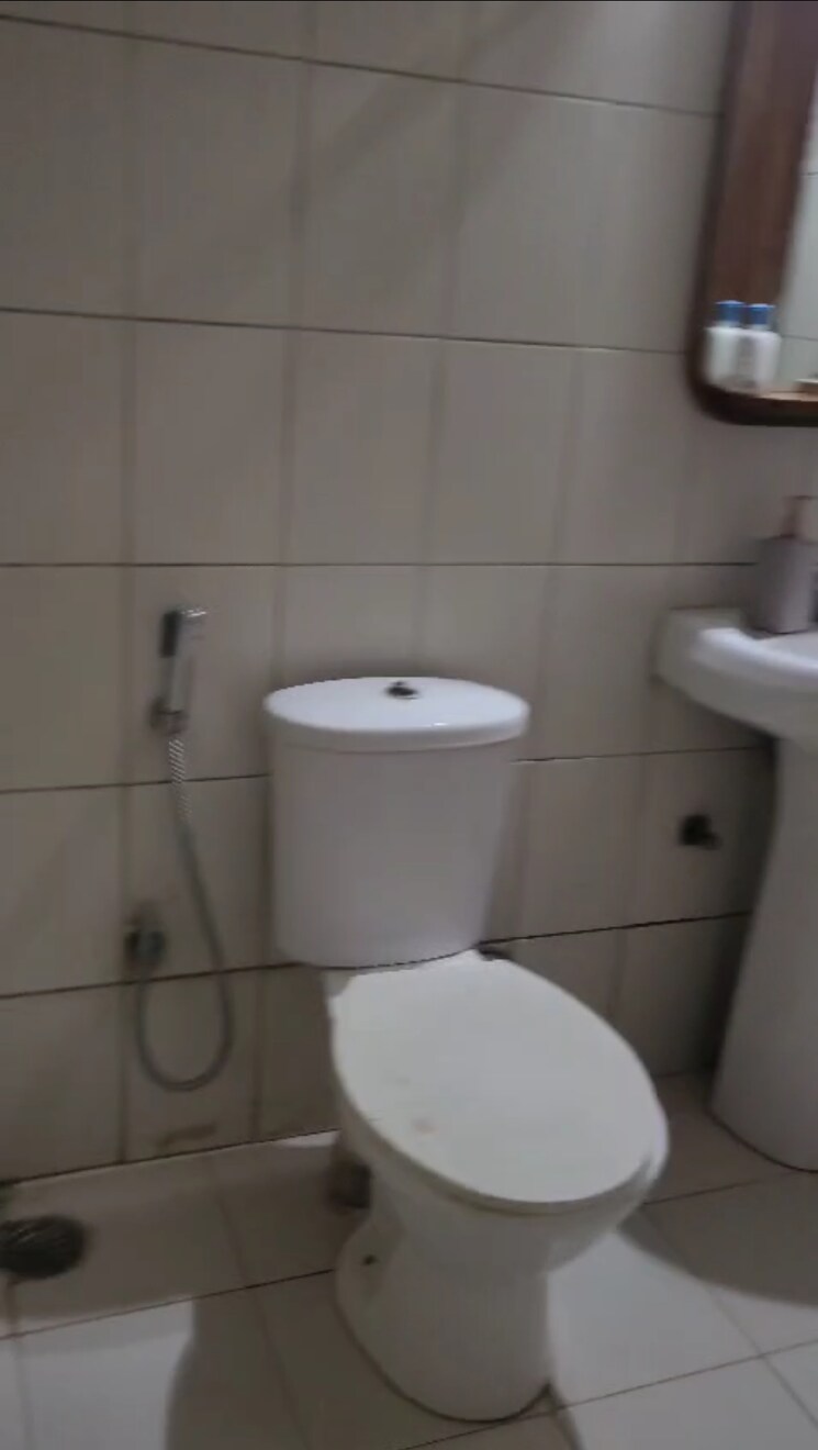 Bathroom, bptp-discovery-park 2 Bedroom 1248 Sq.Ft. Apartment In Sector 80 Faridabad 8769530