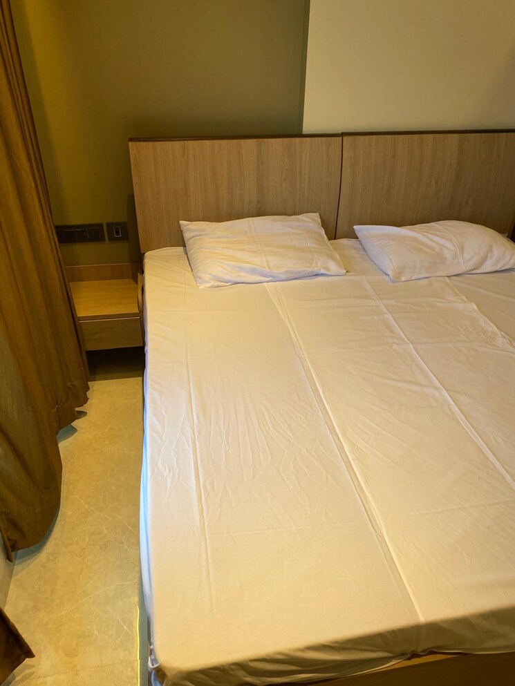 Bathroom, green-gate-apartment 3 Bedroom 1350 Sq.Ft. Apartment In Bandra West Mumbai 8769529