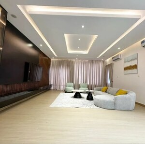 Gym in 2.5 BHK Builder Floor at Sector 29 – for Sale