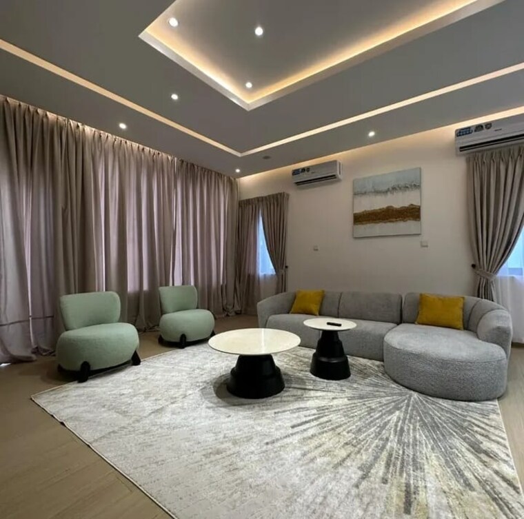 Living Room, sector 29 2.5 Bedroom 2250 Sq.Ft. Builder Floor In Sector 29 Faridabad 8769558