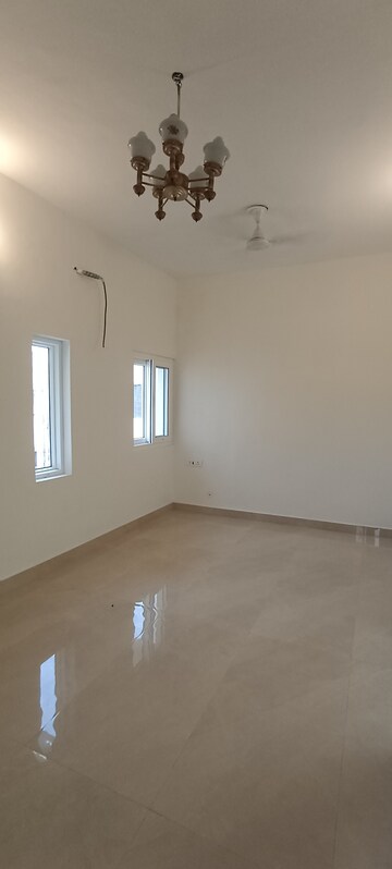 Room in 3.5 BHK Builder Floor at Kalkaji – for Rent