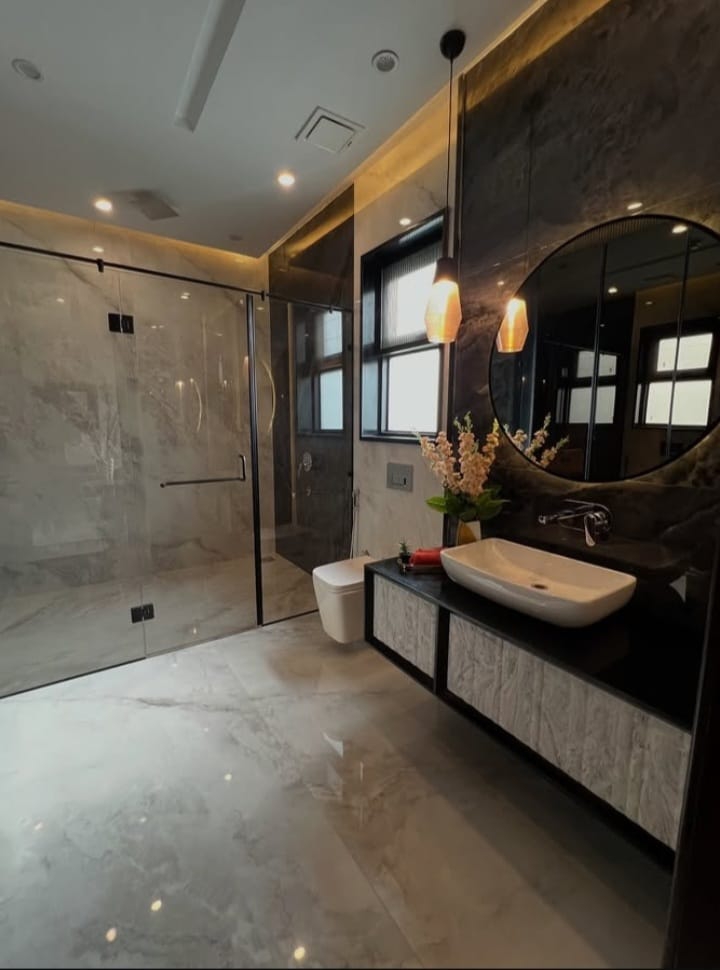 3.5 BHK + Pooja Room,Extra Room Builder Floor For Sale in Building Floor