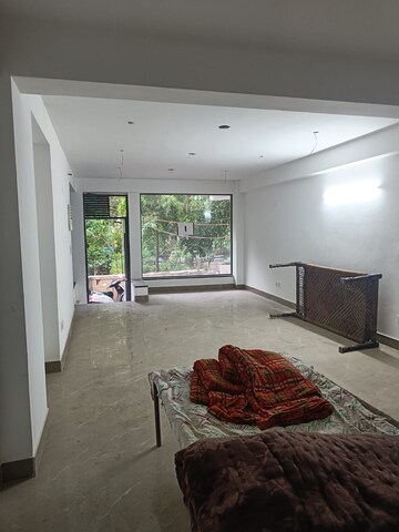 Team Area in  Showroom at Shahpur Jat – for Rent