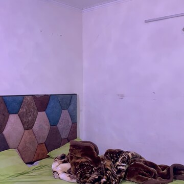 Bedroom in 2 BHK Apartment at Gaur Atulyam, Omicron I Greater Noida – for Rent