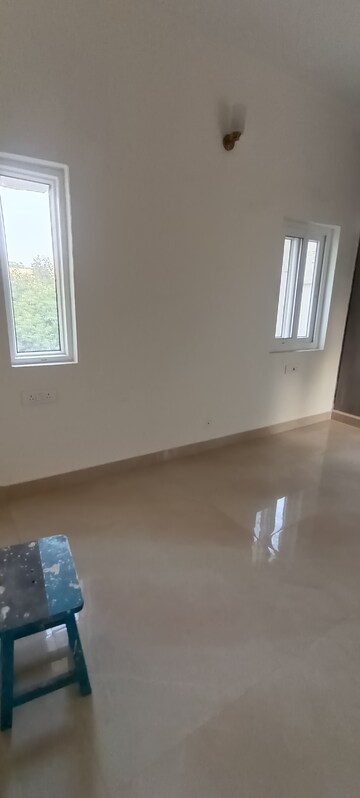 Room in 3.5 BHK Builder Floor at Kalkaji – for Rent