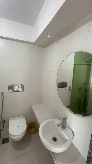 Master Bedroom in 2 BHK Apartment at Silver Arch Goregaon West, Goregaon West – for Rent