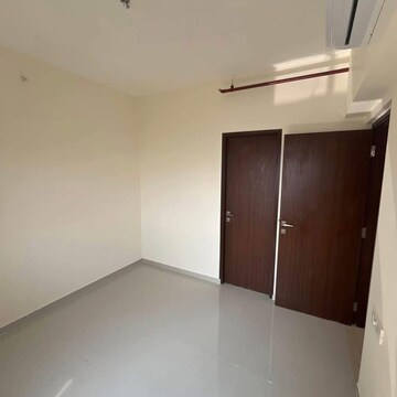 Furnished Amenities in 2 BHK Apartment at Omkar Signet, Malad East – for Rent