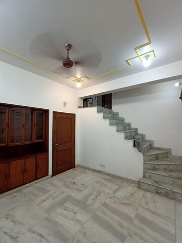 Staircase in 3 BHK Apartment at RWA Chittaranjan Park Block R, Chittaranjan Park – for Rent