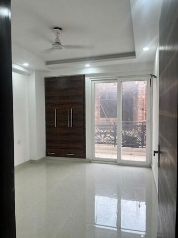 Bedroom in 3 BHK Apartment at Mehrauli – for Rent