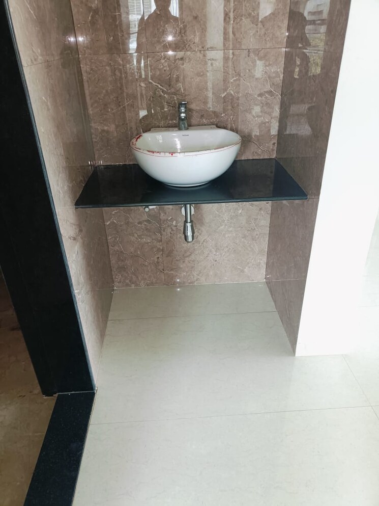 Bathroom, lohia-odela 2 Bedroom 1250 Sq.Ft. Apartment In Bavdhan Pune 8769708