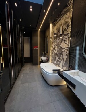 Attached Bathroom in 4 BHK Builder Floor at Sector 33 – for Sale