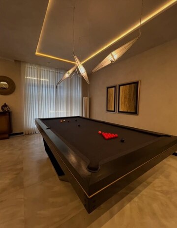 Bedroom in 4 BHK Builder Floor at Sector 33 – for Sale