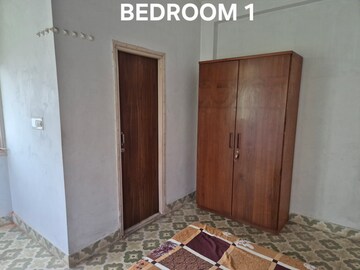 Furnished Amenities in 3 BHK Apartment at Ellisbridge – for Rent