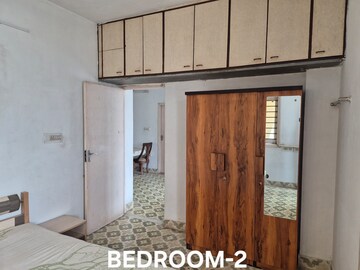 Furnished Amenities in 3 BHK Apartment at Ellisbridge – for Rent