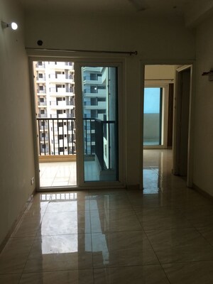 Room in 2 BHK Apartment at Gaur City 2 - 14th Avenue, Sector 16c Greater Noida – for Sale