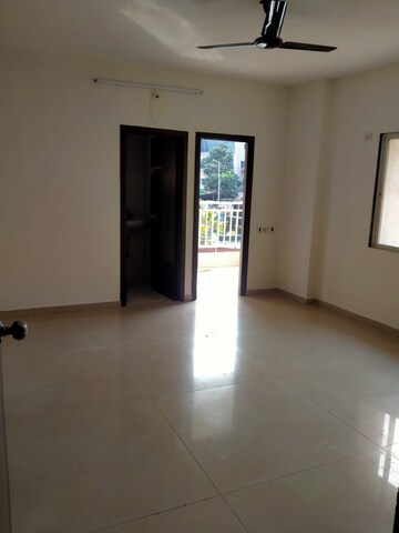Room in 3 BHK Apartment at Surat Dumas Road – for Rent