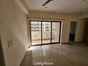 Room in 2.5 BHK Apartment at Eros Sampoornam, Sector 2 Greater Noida – for Sale