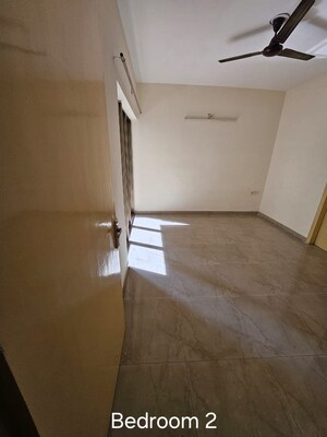 Room in 2.5 BHK Apartment at Eros Sampoornam, Sector 2 Greater Noida – for Sale