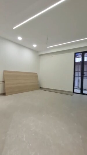 Room in 4 BHK Builder Floor at BP Homes, Sector 85 – for Sale