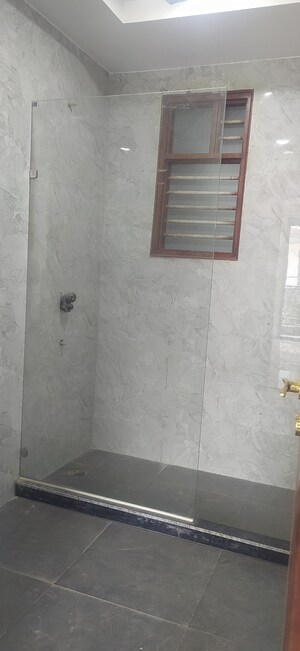  4 BHK Builder Floor at Sector 85 – for Sale