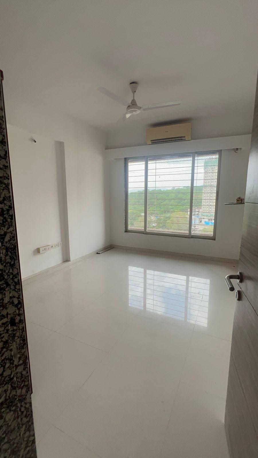 3 BHK Apartment For Rent in Group Seven Rushi Heights