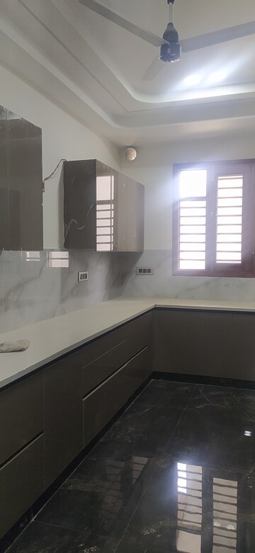 Kitchen in 4 BHK Builder Floor at Sector 85 – for Sale